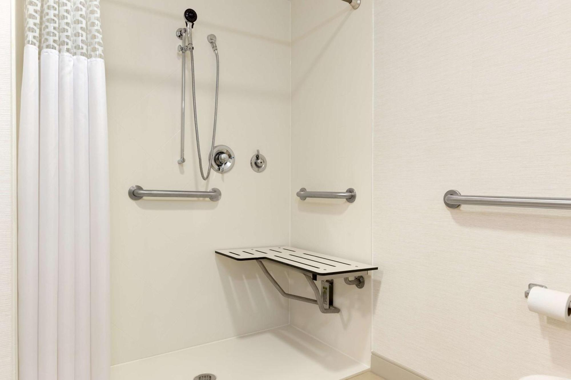Hampton Inn & Suites By Hilton Manchester Bedford Luaran gambar