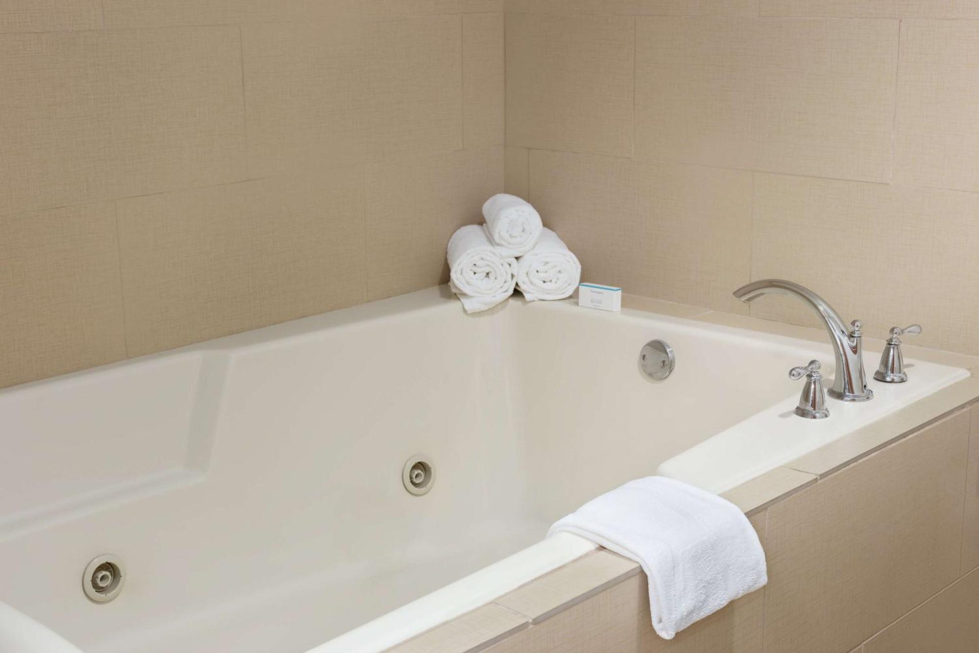 Hampton Inn & Suites By Hilton Manchester Bedford Luaran gambar